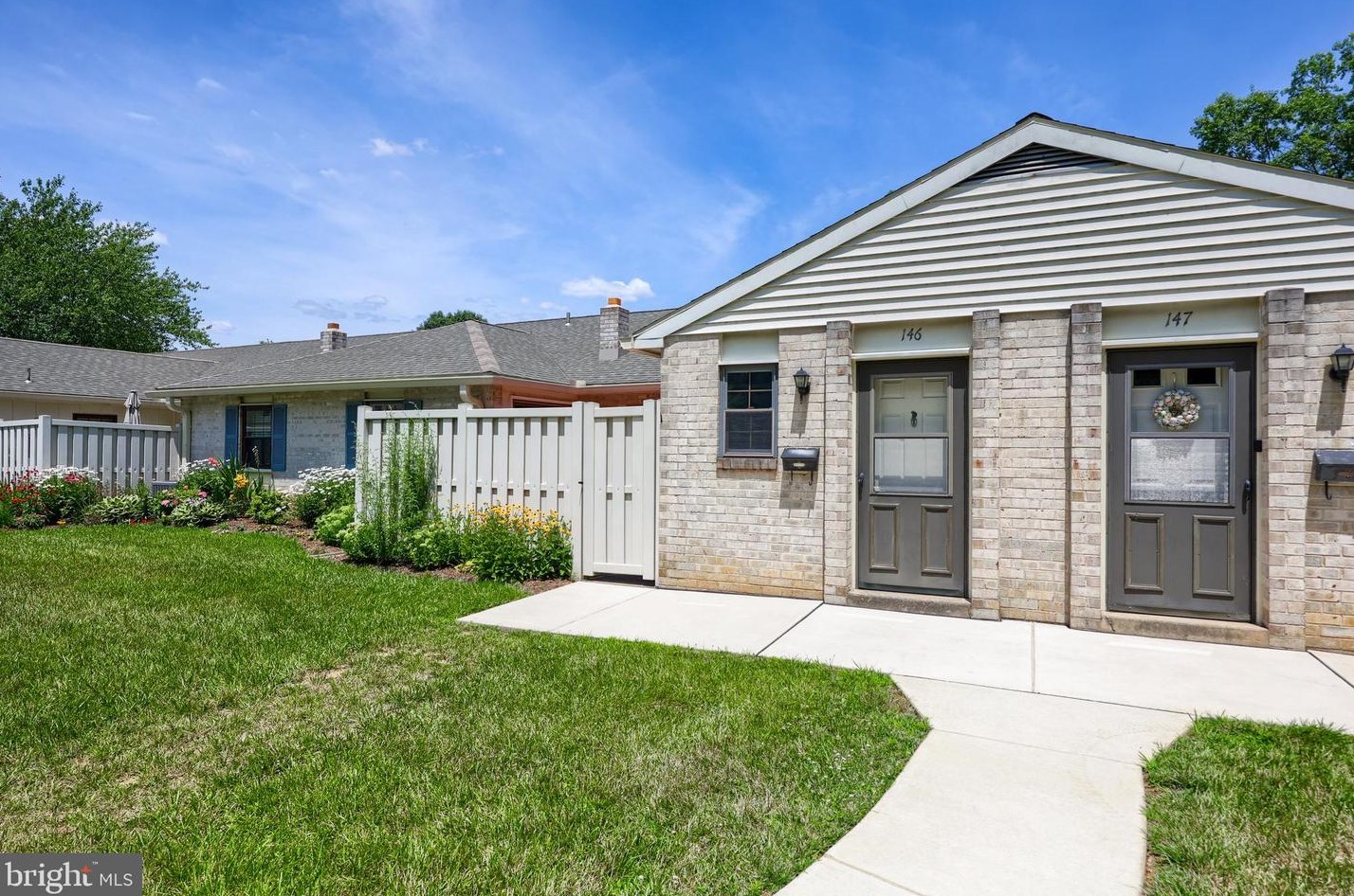 146 Valleybrook Dr, Lancaster, PA 17601-4619