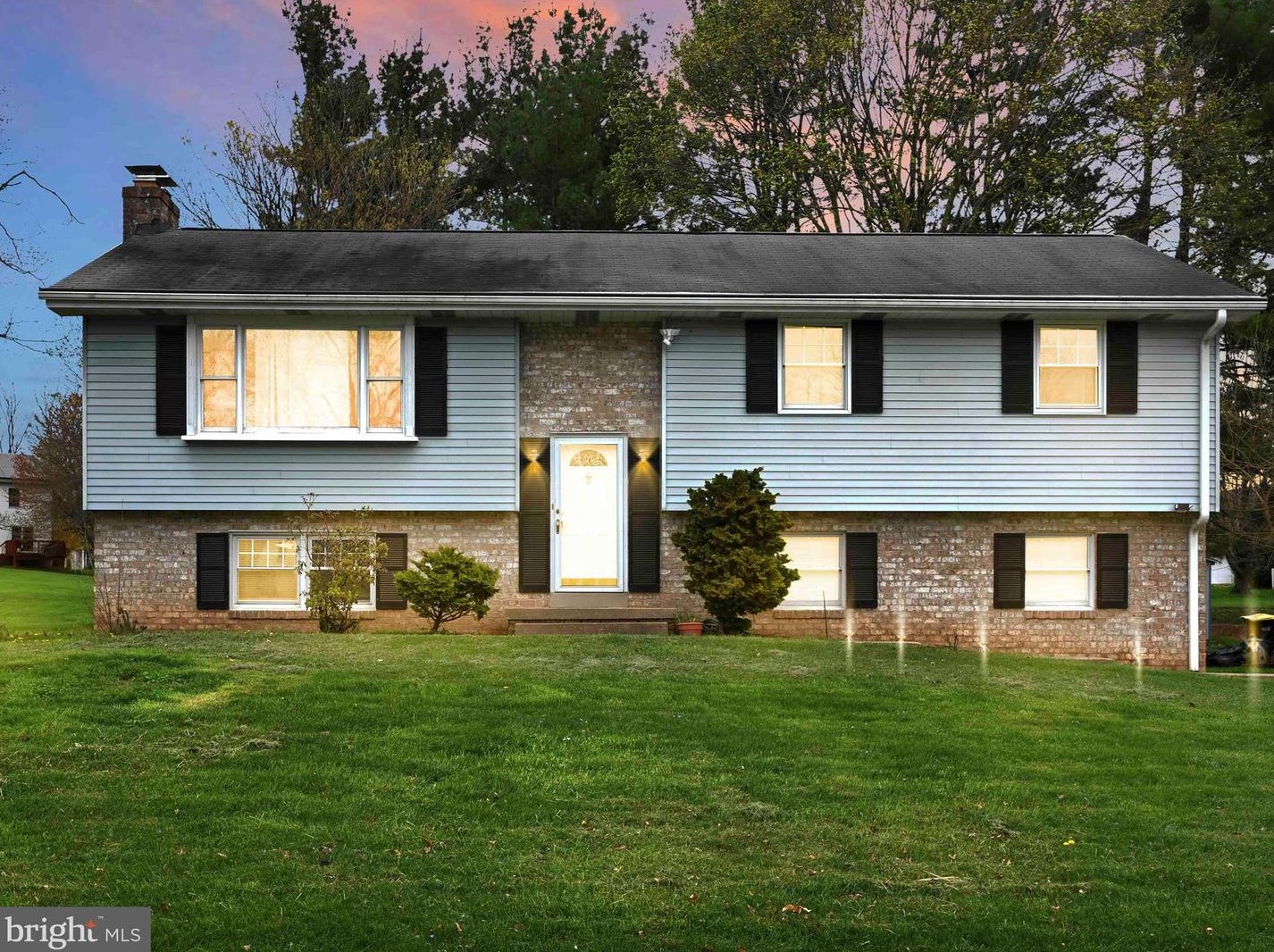287 Longfellow Dr, Lancaster, PA 17602-4015