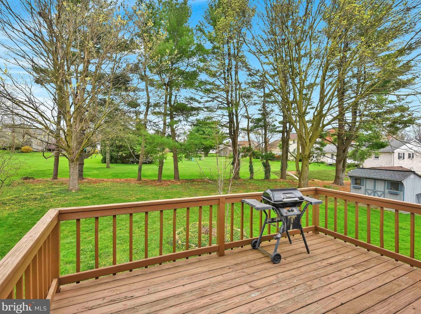 287 Longfellow Dr, Lancaster PA  17602-4017 exterior