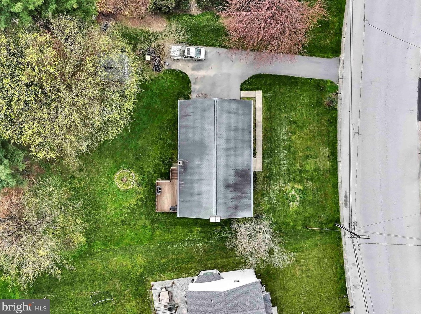 287 Longfellow Dr, Lancaster PA  17602-4015 exterior