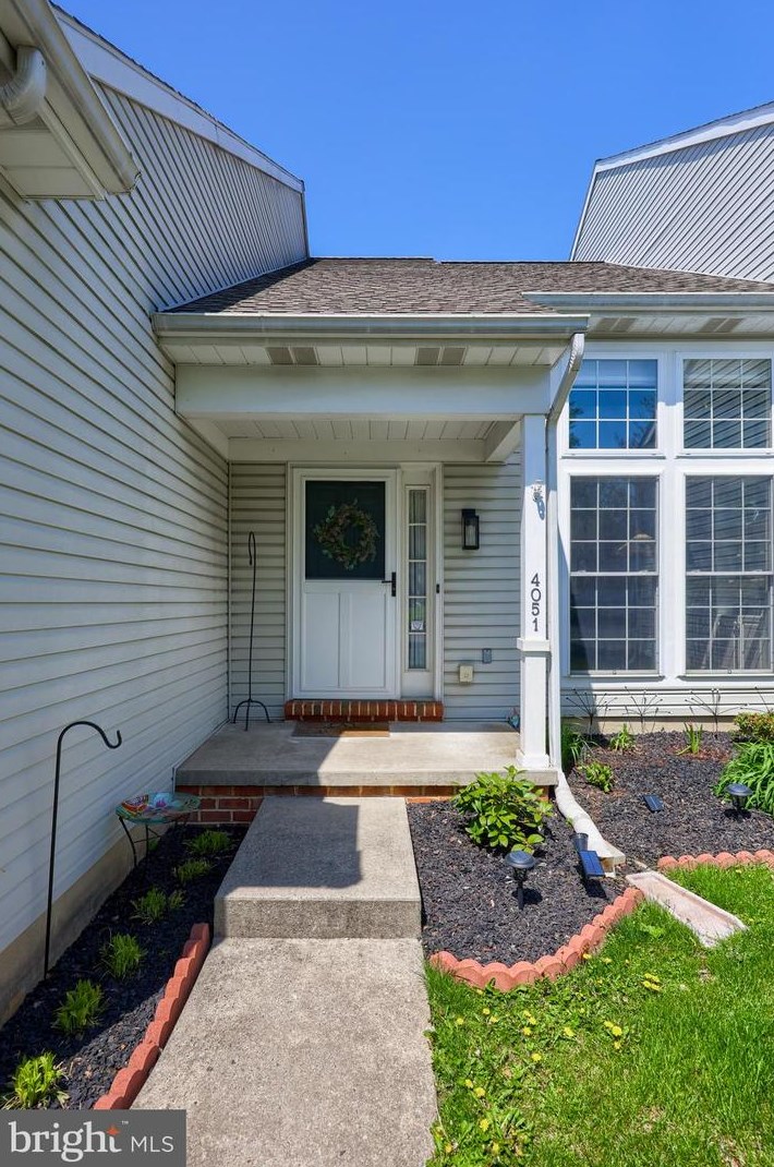 4051 Laurel Ln, Mount Joy, PA 17552