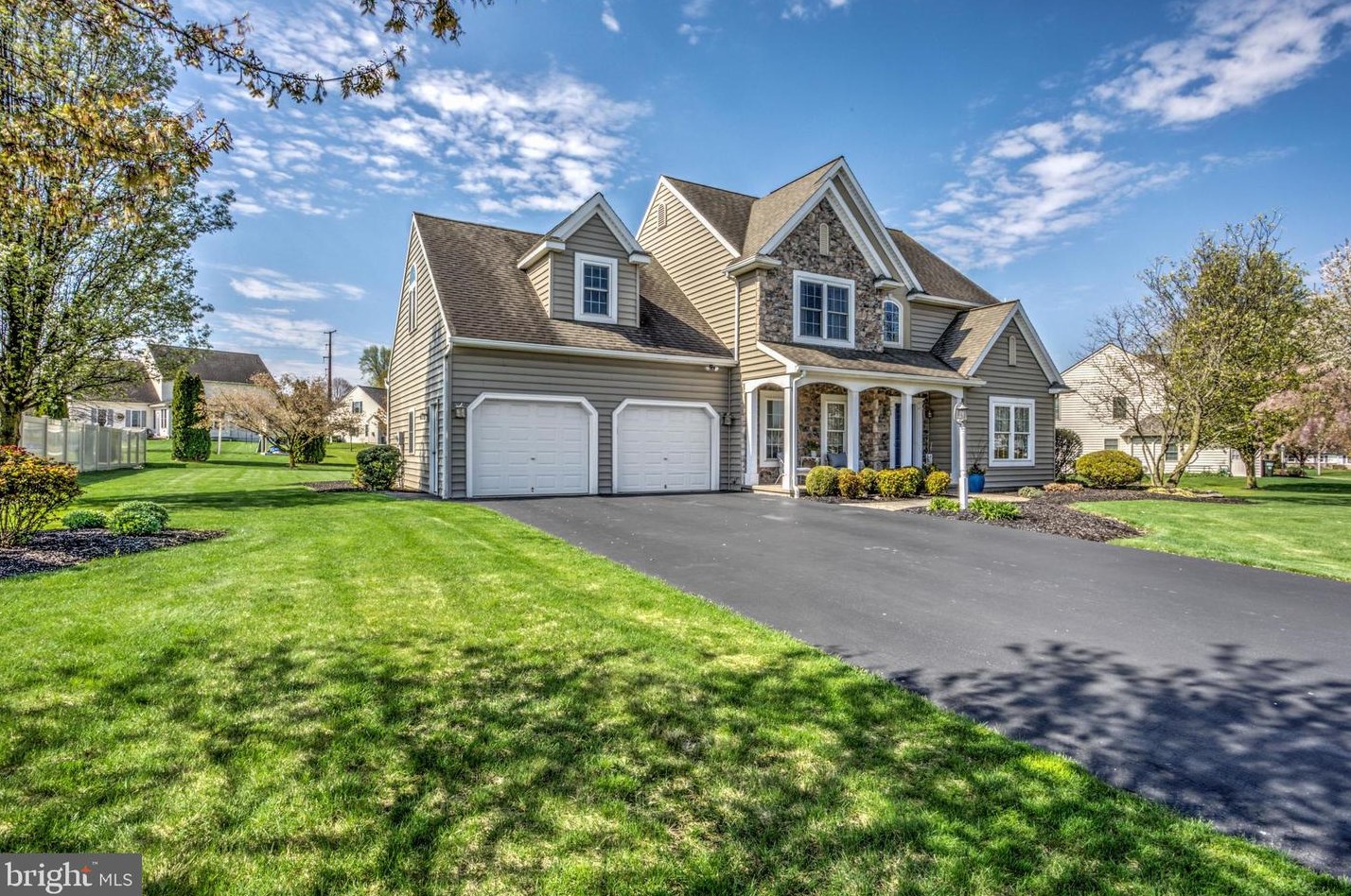 1414 Earl Ave, Cedar Lane, PA 17519