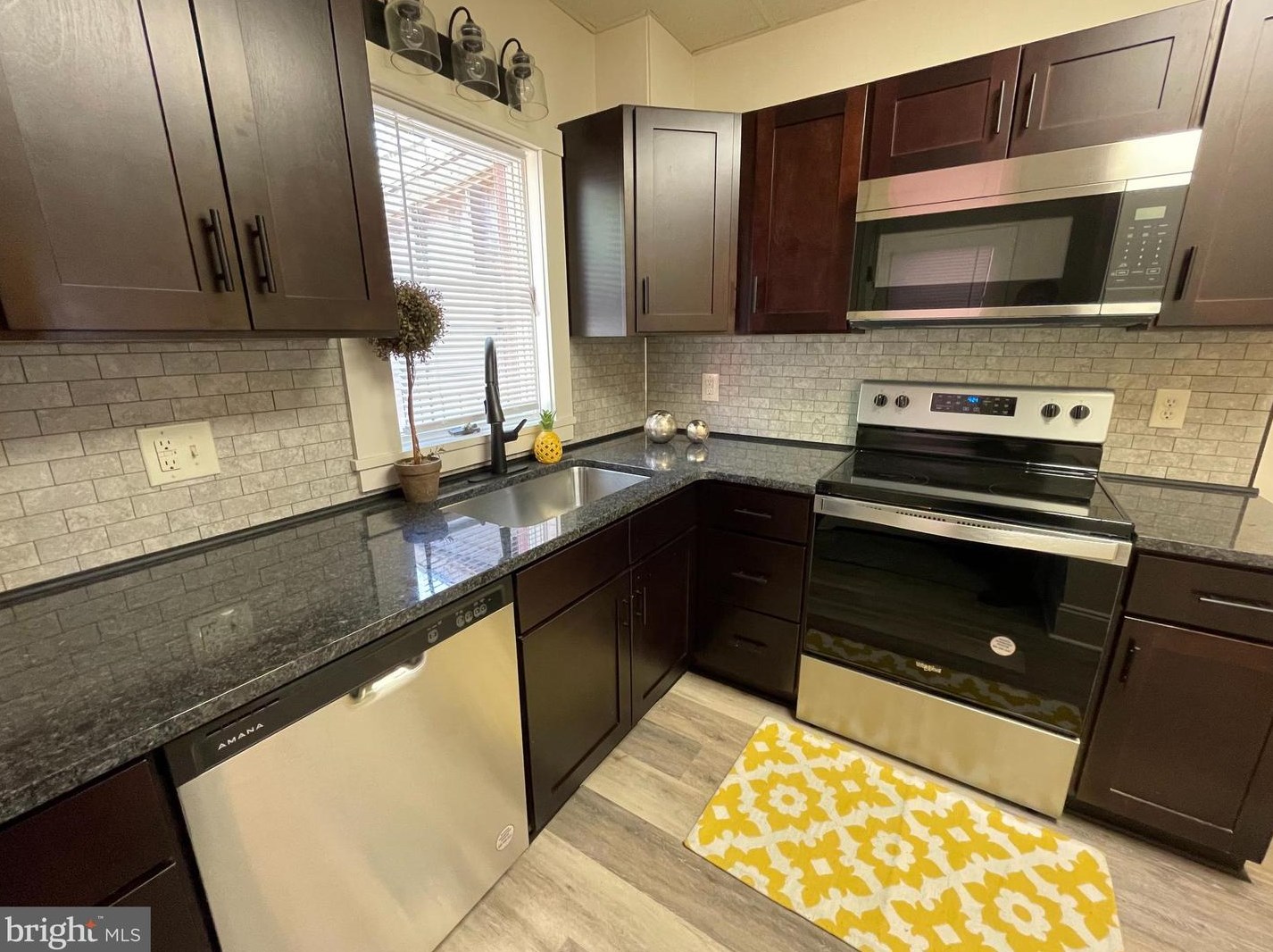 431 3rd St, Kinderhook PA  17512-1139 exterior