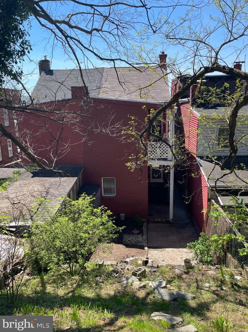 431 3rd St, Kinderhook PA  17512-1139 exterior