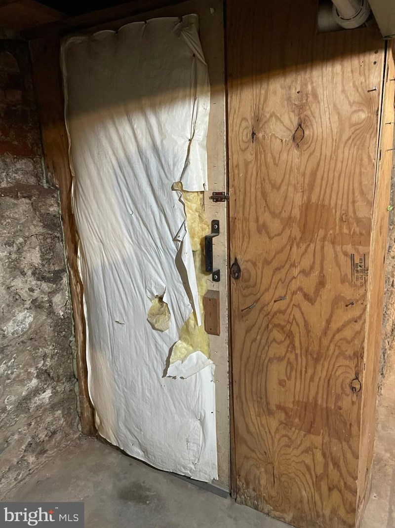 431 3rd St, Kinderhook PA  17512-1139 exterior