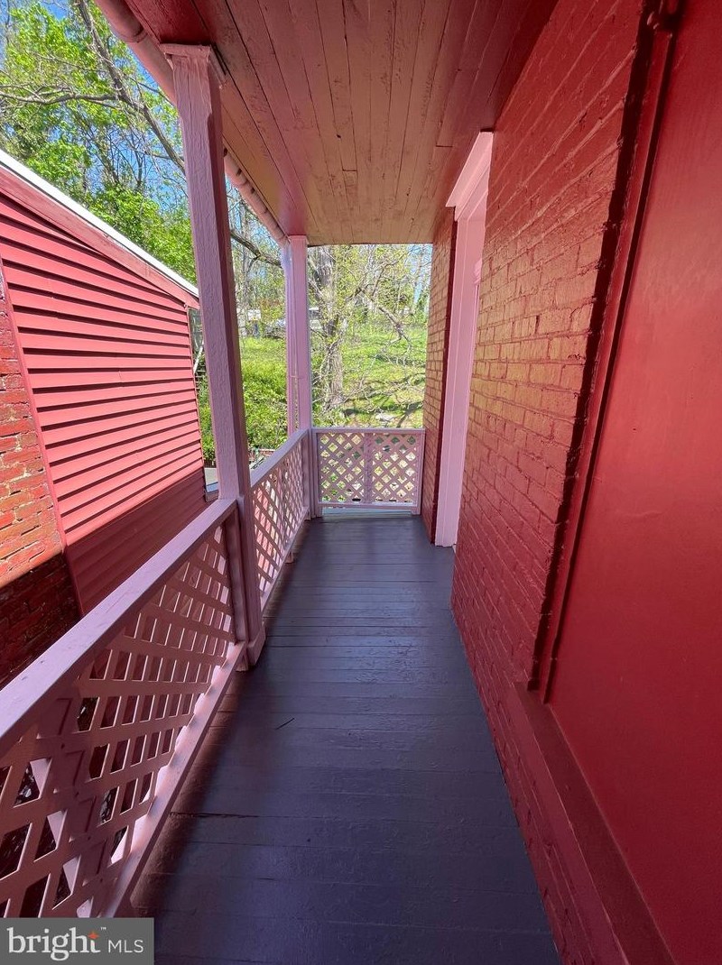 431 3rd St, Kinderhook PA  17512-1139 exterior