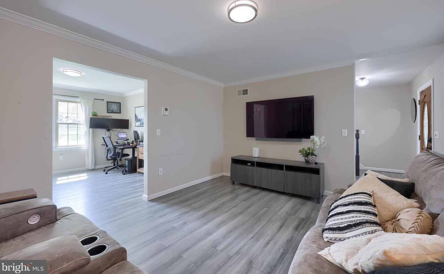 114 Pebble Run, Lancaster PA  17602-1373 exterior