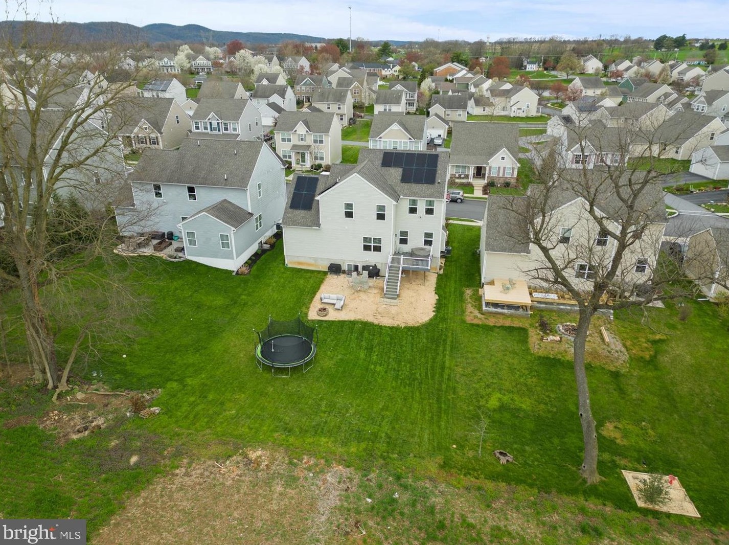 42 Honeysuckle Dr, Marietta PA 17547-8502 exterior