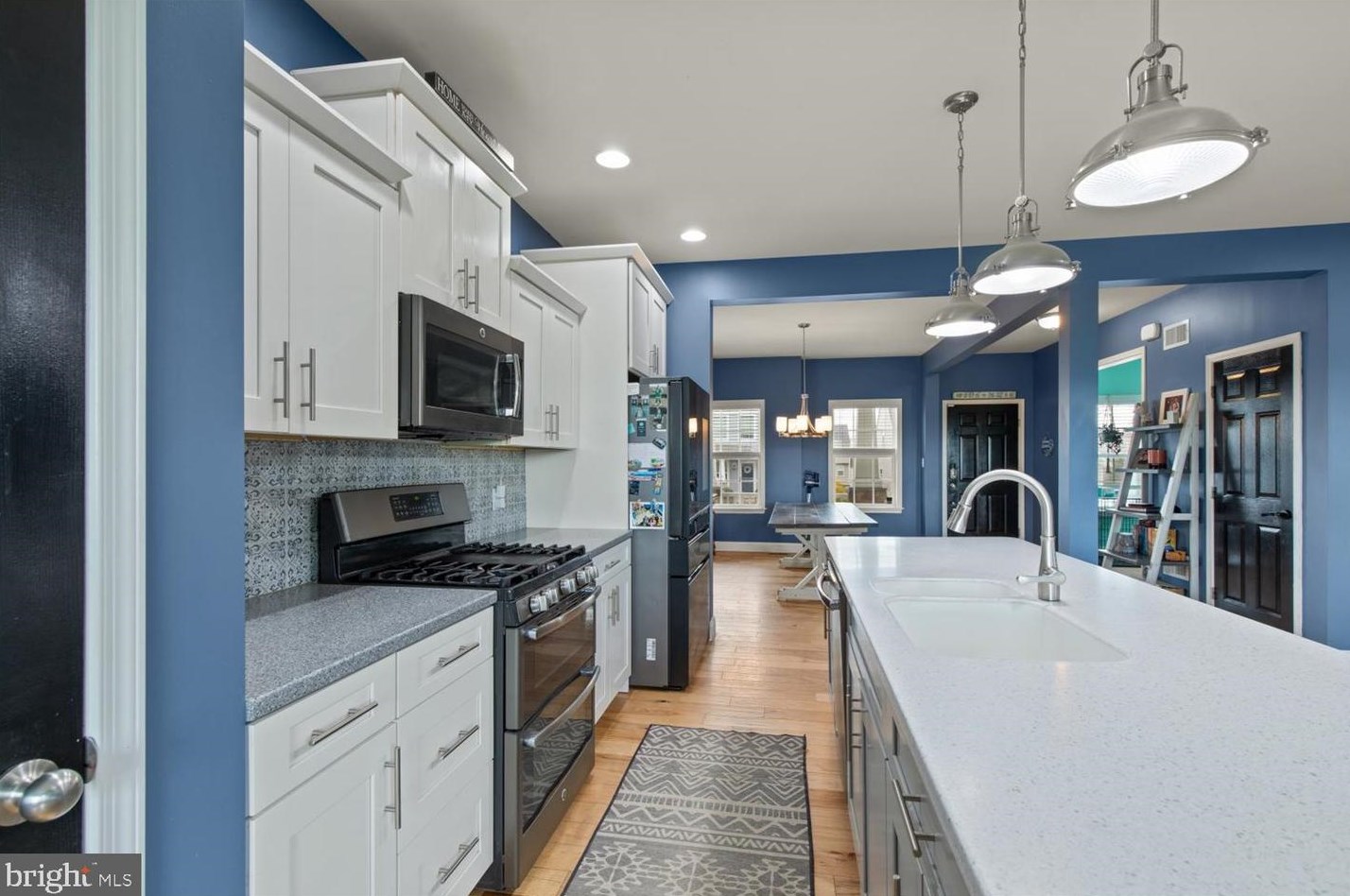 42 Honeysuckle Dr, Marietta PA 17547-8502 exterior