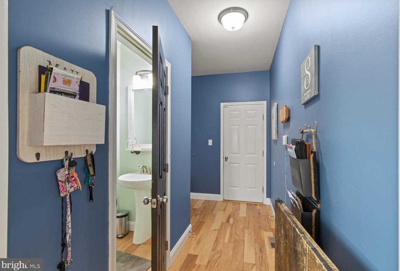 42 Honeysuckle Dr, Marietta PA 17547-8502 exterior