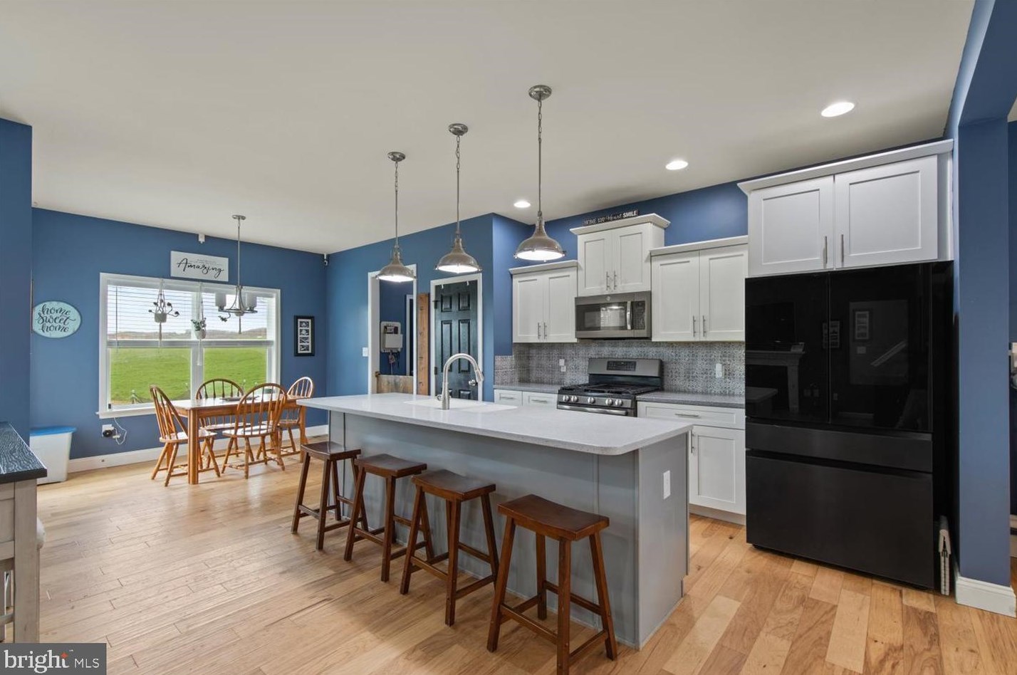 42 Honeysuckle Dr, Marietta PA 17547-8502 exterior