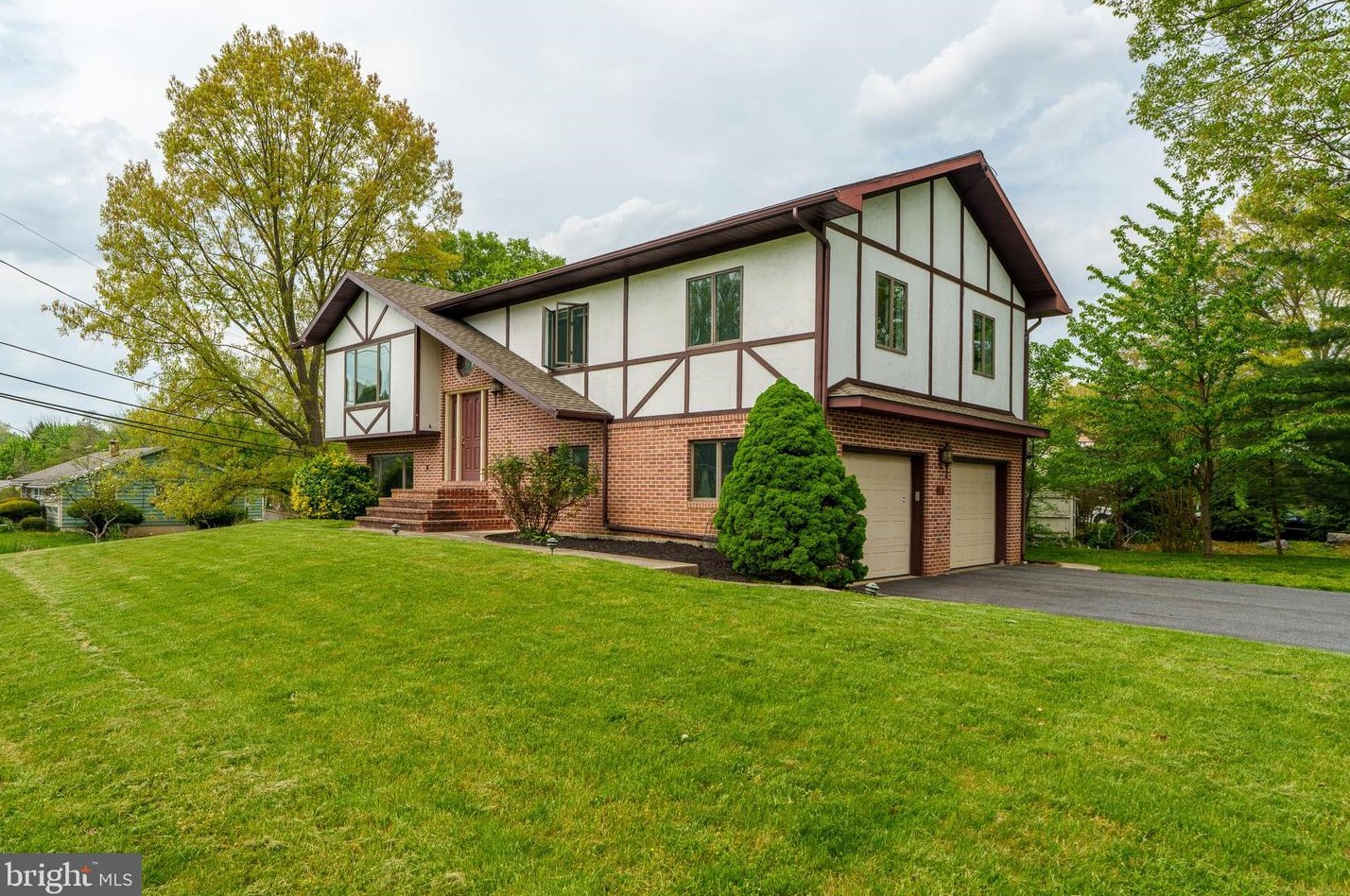 520 Big Bend Rd, Lancaster, PA 17603