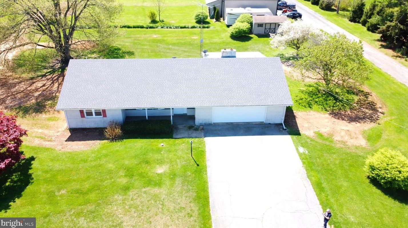 532 Rosedale Rd, Bartville, PA 17509