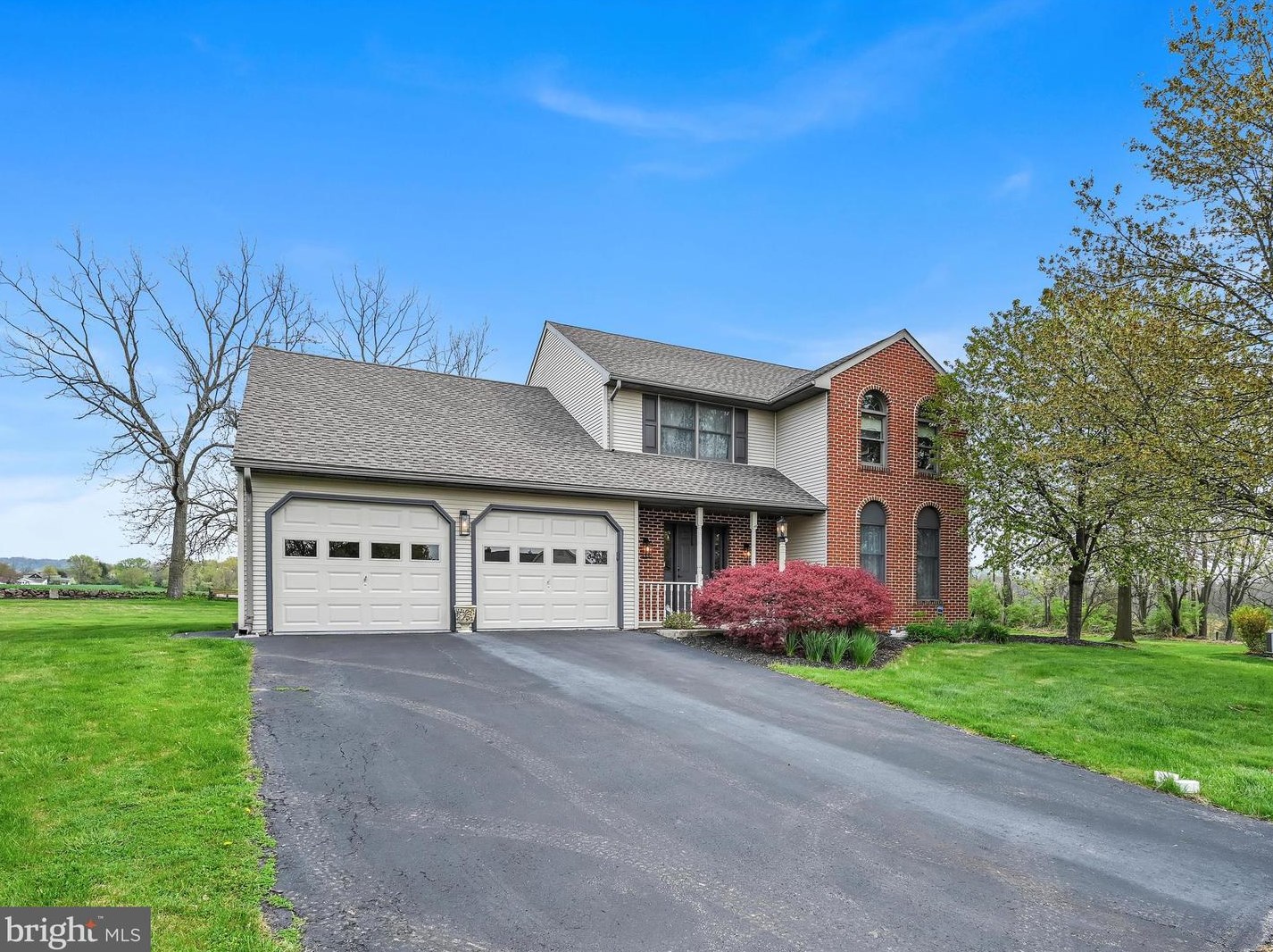 14 Jenich Dr, Swartzville, PA 17569-9312