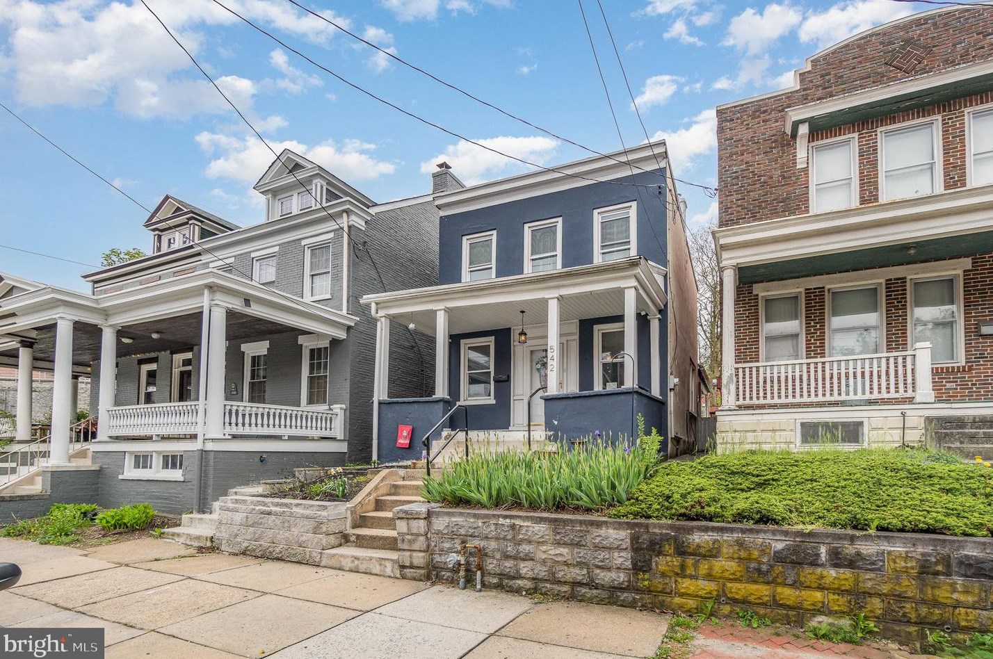 542 Orange St, Lancaster PA  17603-3669 exterior