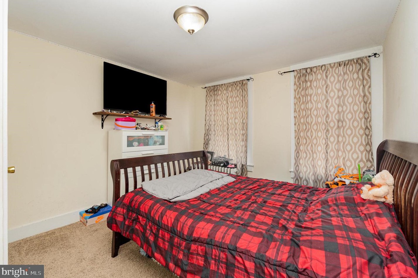 542 Orange St, Lancaster PA  17603-3669 exterior