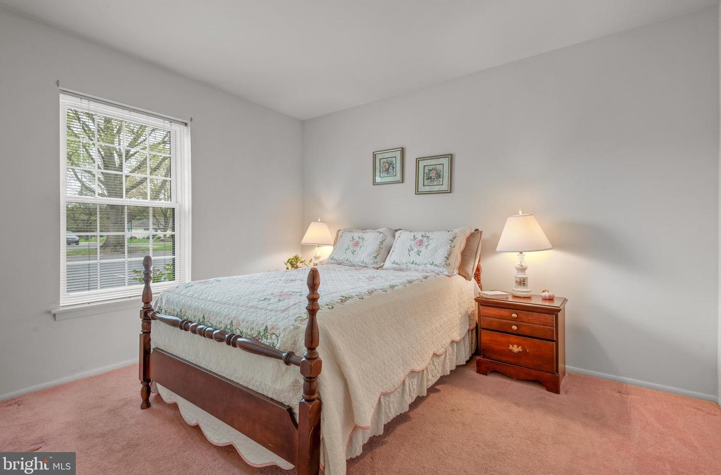 40 Valleybrook Dr, Lancaster PA  17601-4617 exterior