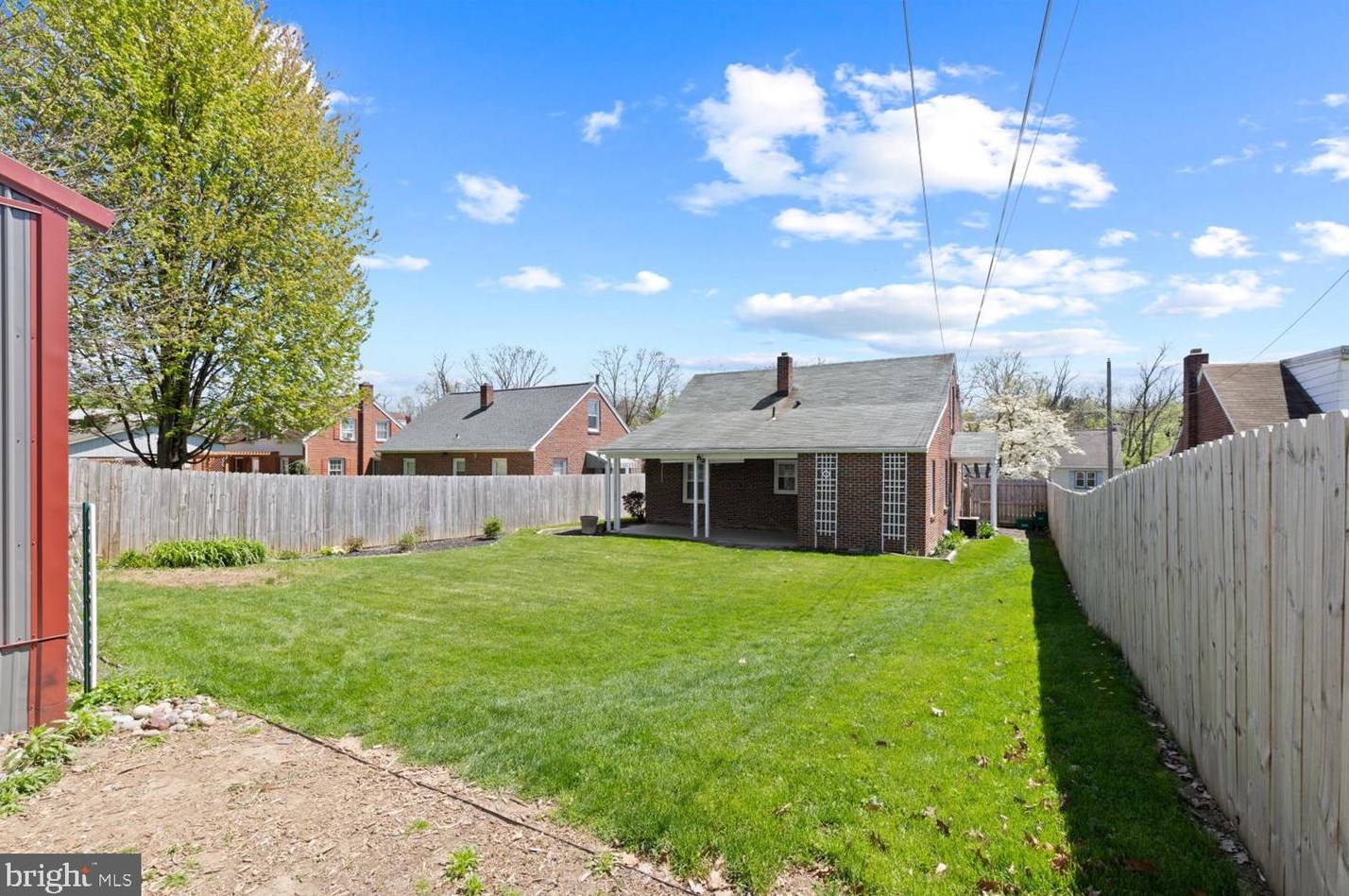 220 Penn Ave, Ephrata PA  17522-1730 exterior