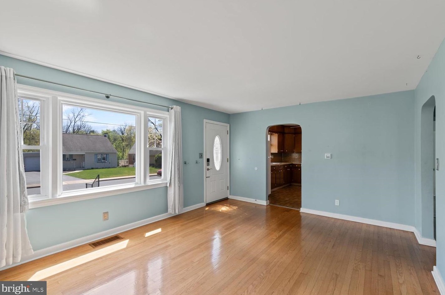 220 Penn Ave, Ephrata PA  17522-1730 exterior