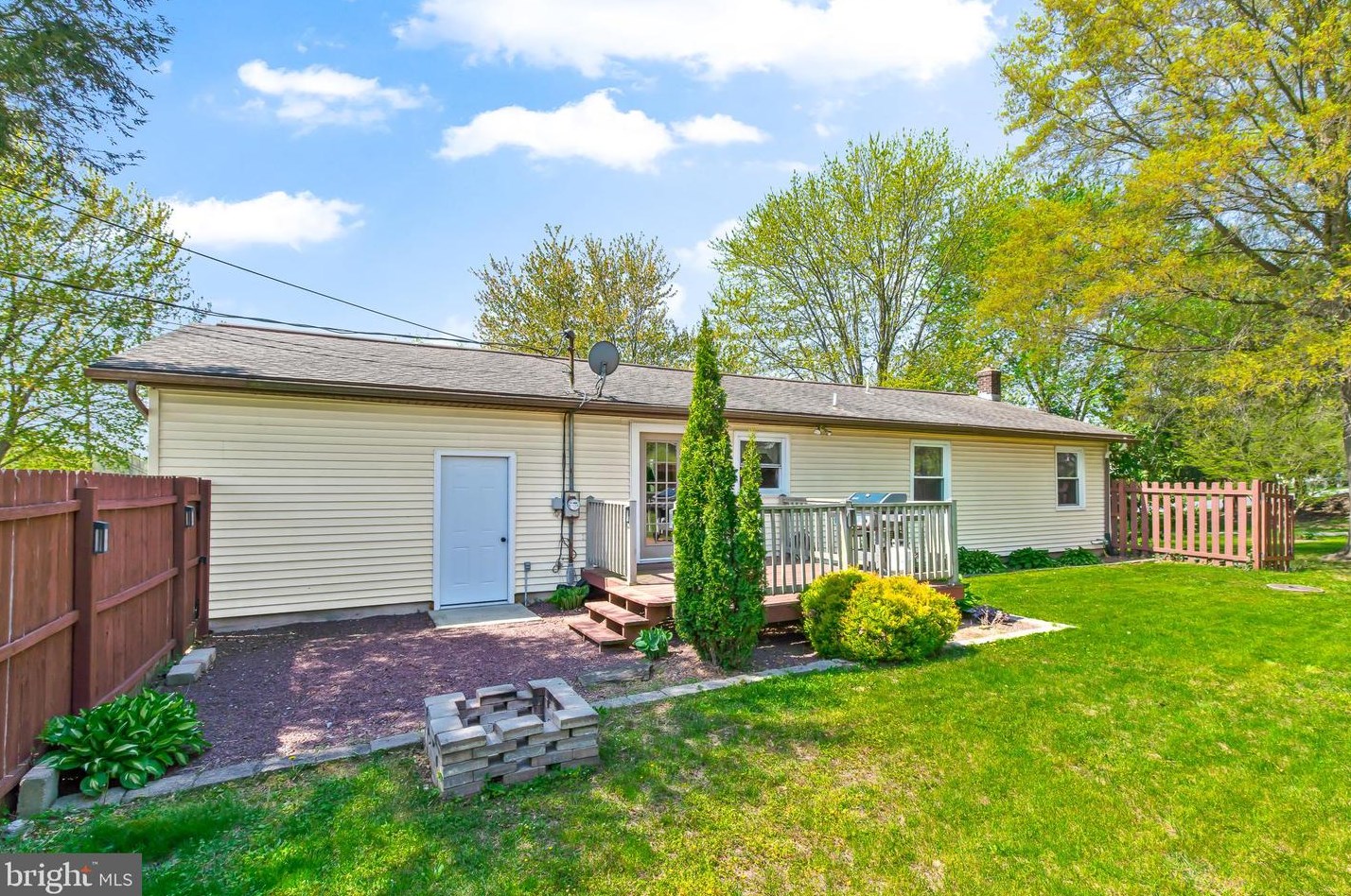 2307 Scenic Dr, Old Line PA  17545-9507 exterior