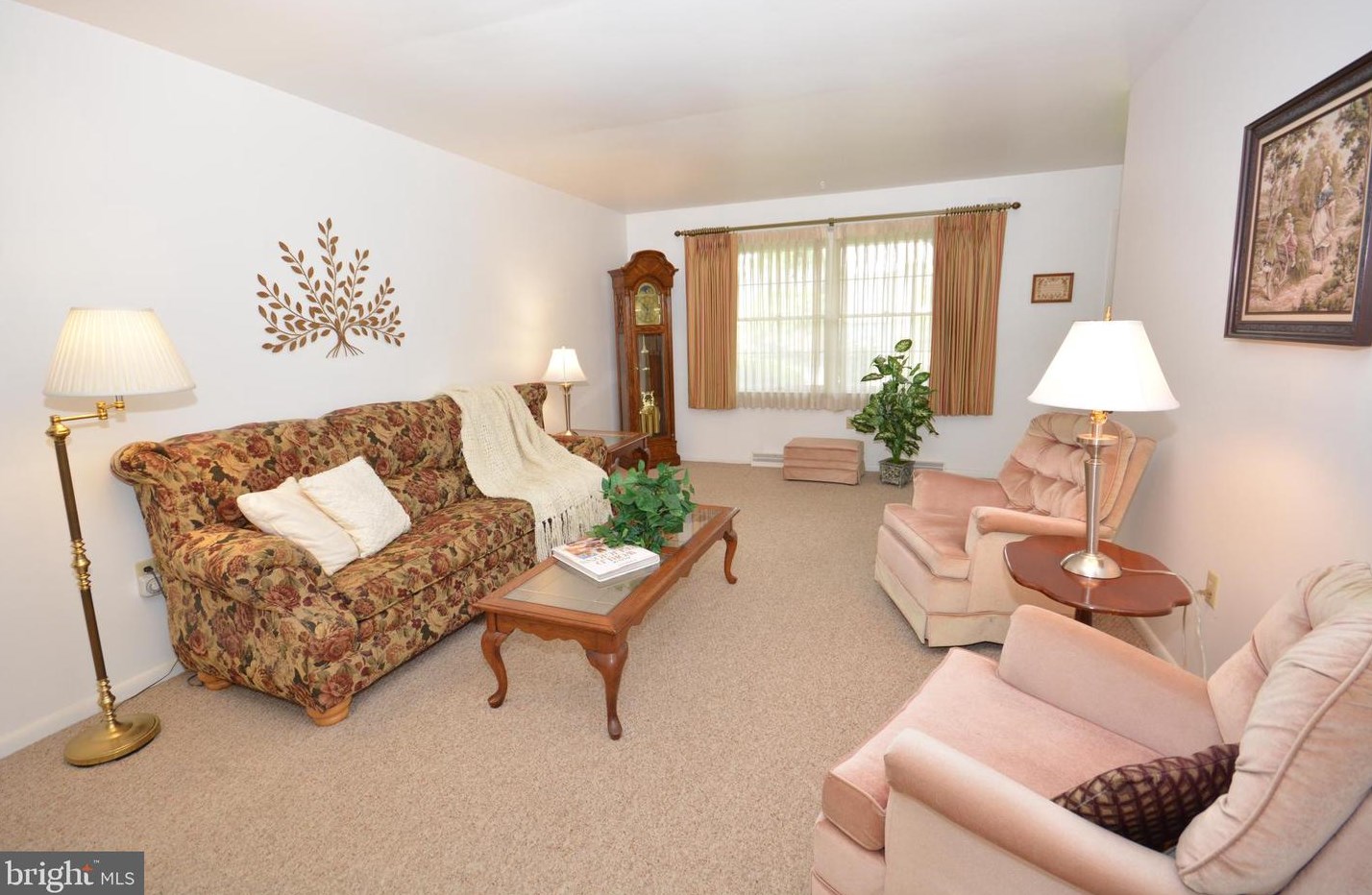 1119 Marie Ave, Ephrata, PA 17522