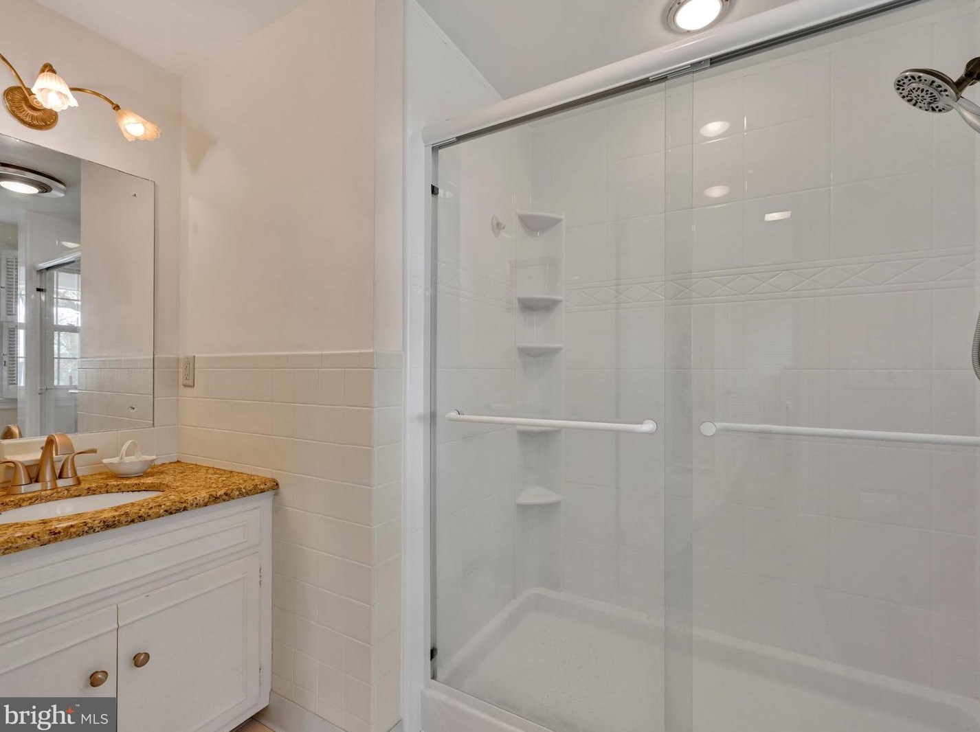 1349 Country Club Dr, Lancaster PA  17601-5209 exterior