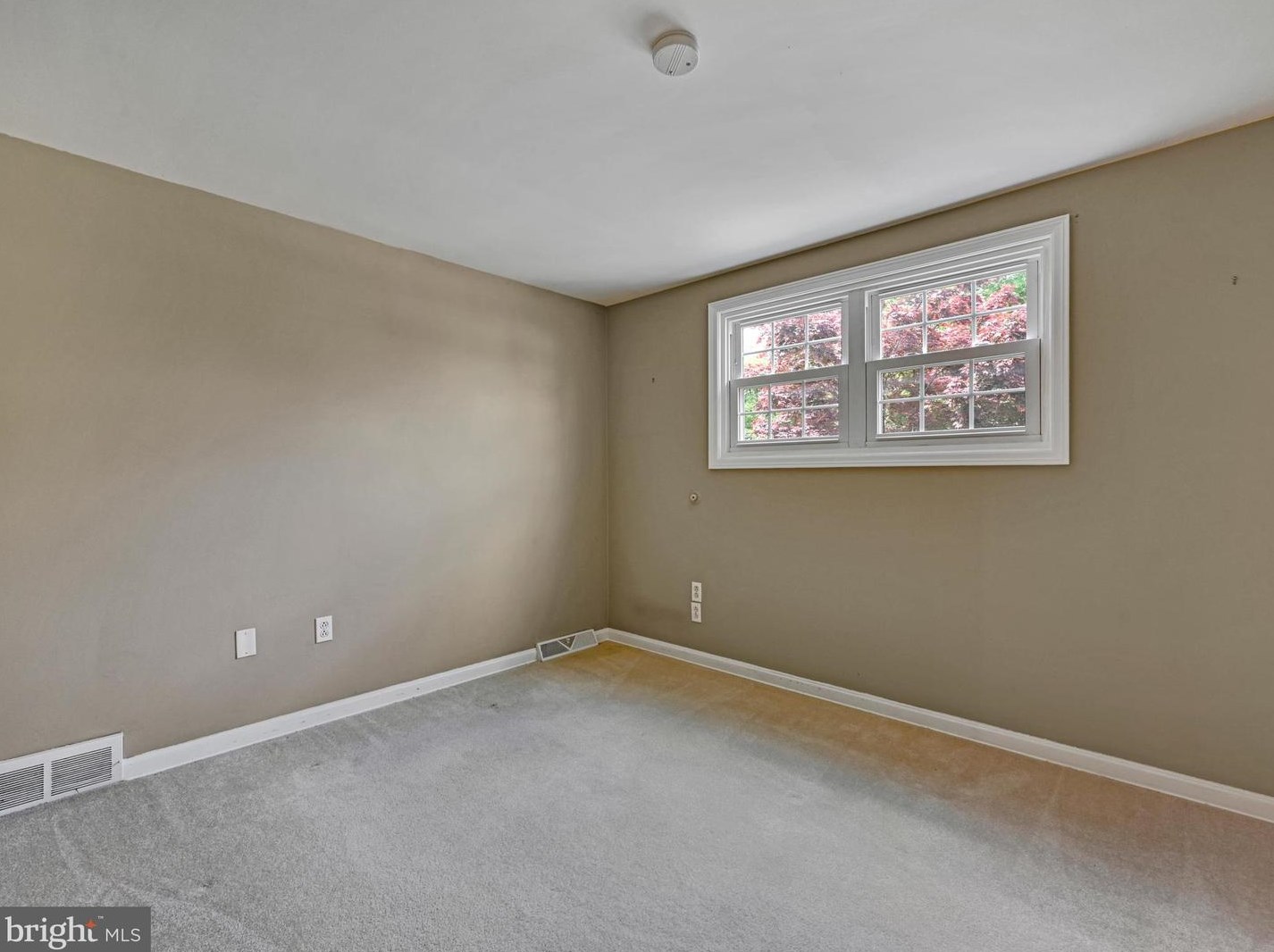 1349 Country Club Dr, Lancaster PA  17601-5209 exterior