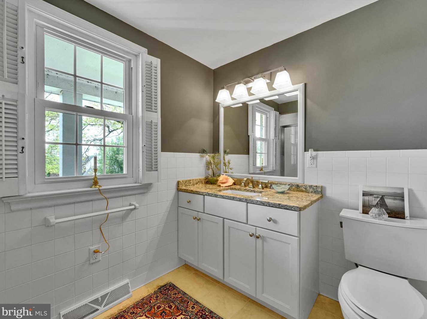 1349 Country Club Dr, Lancaster PA  17601-5209 exterior