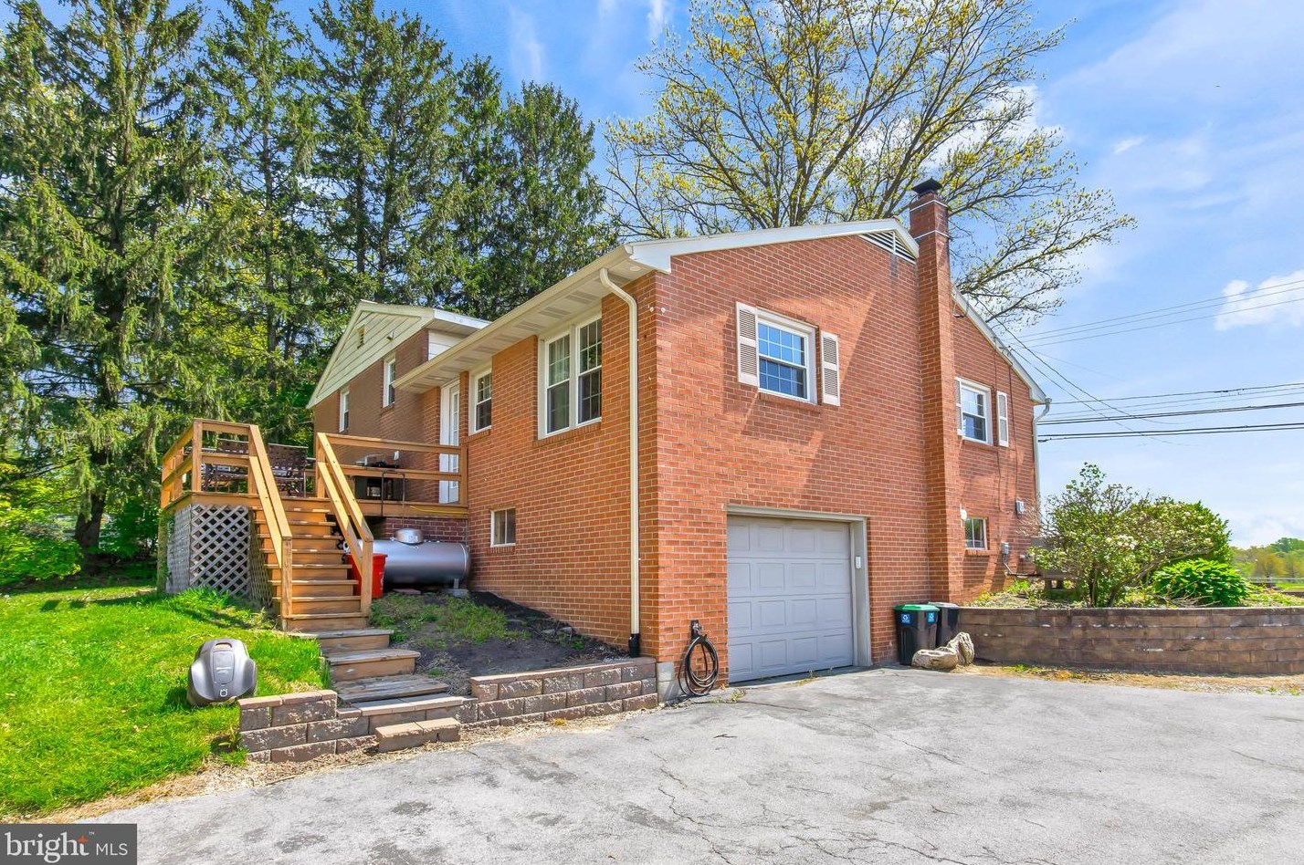 918 Centerville Rd, Lancaster PA  17601-1416 exterior