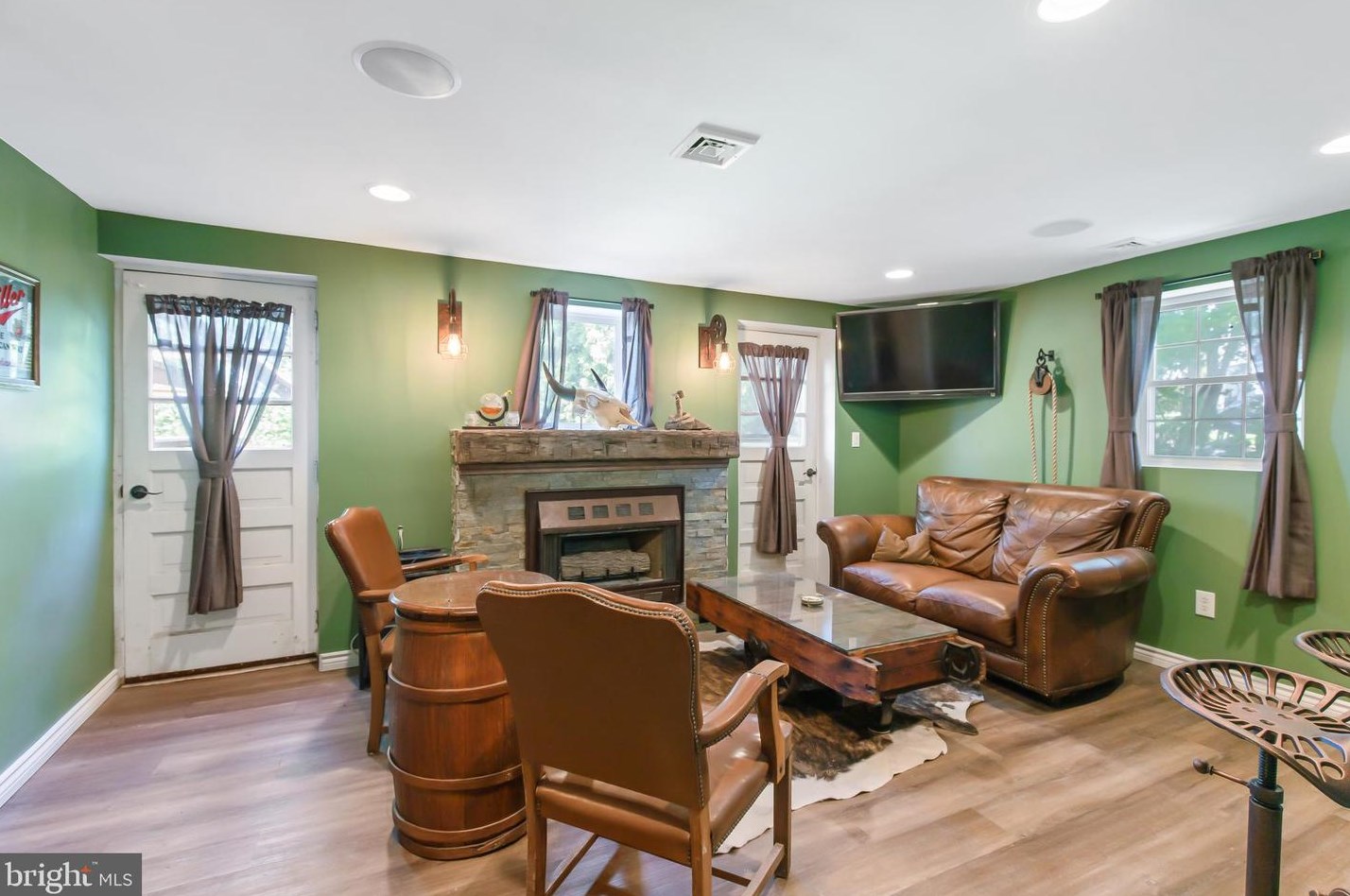 918 Centerville Rd, Lancaster PA  17601-1416 exterior