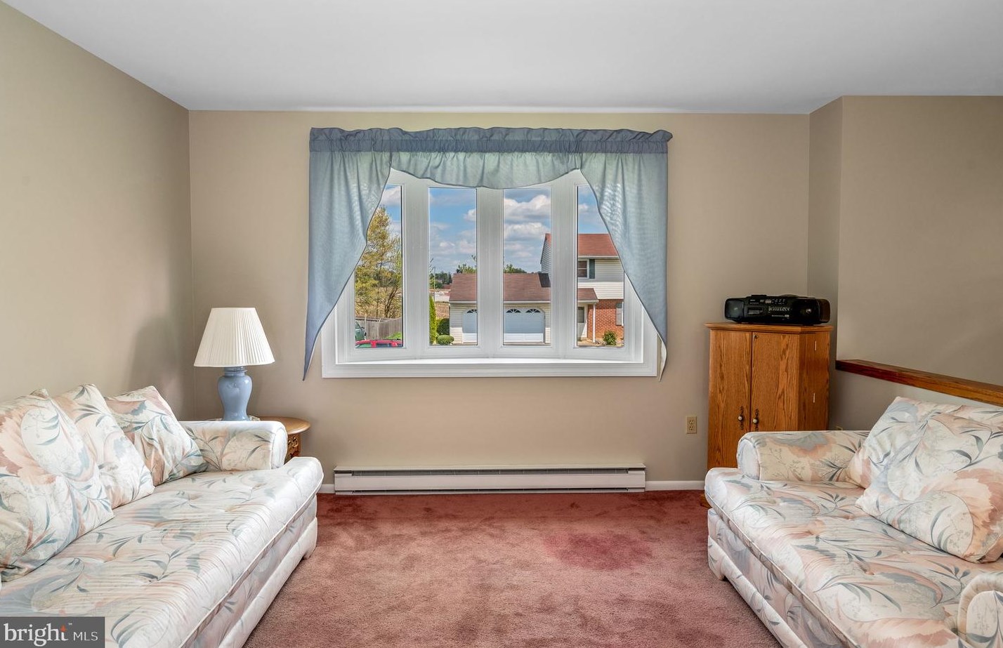 3076 Todd Ln, Lancaster PA  17601-1350 exterior