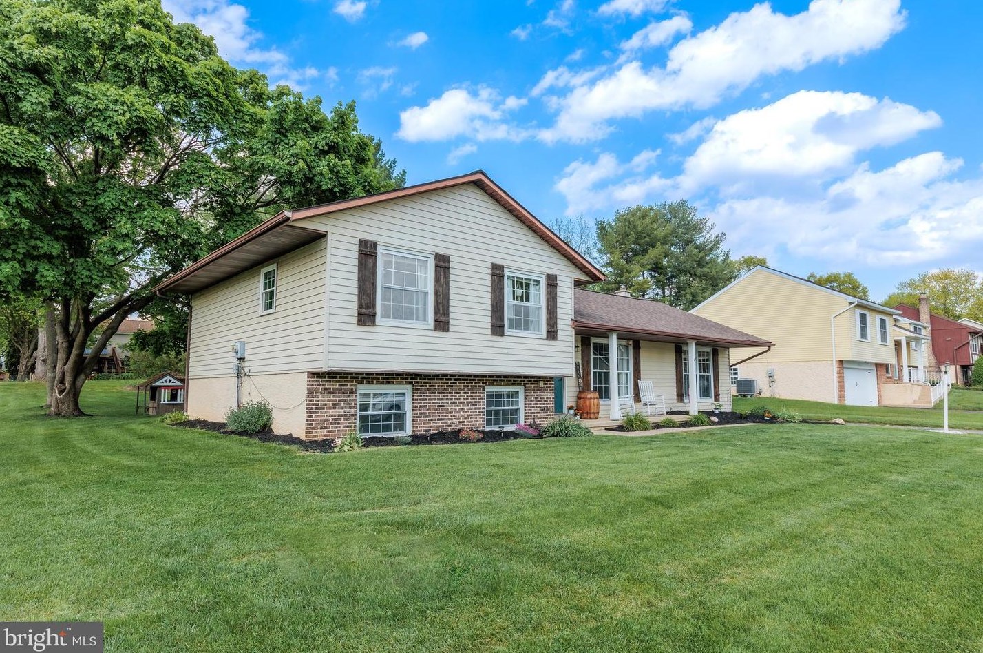 2333 Debra Ave, East Petersburg, PA 17520-1404
