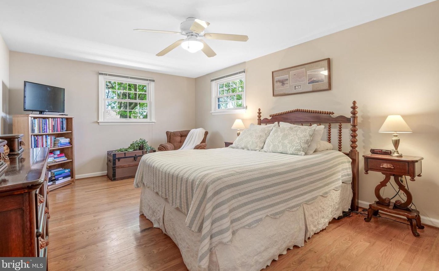 2025 Northbrook Dr, Lancaster PA 17601-4918 exterior