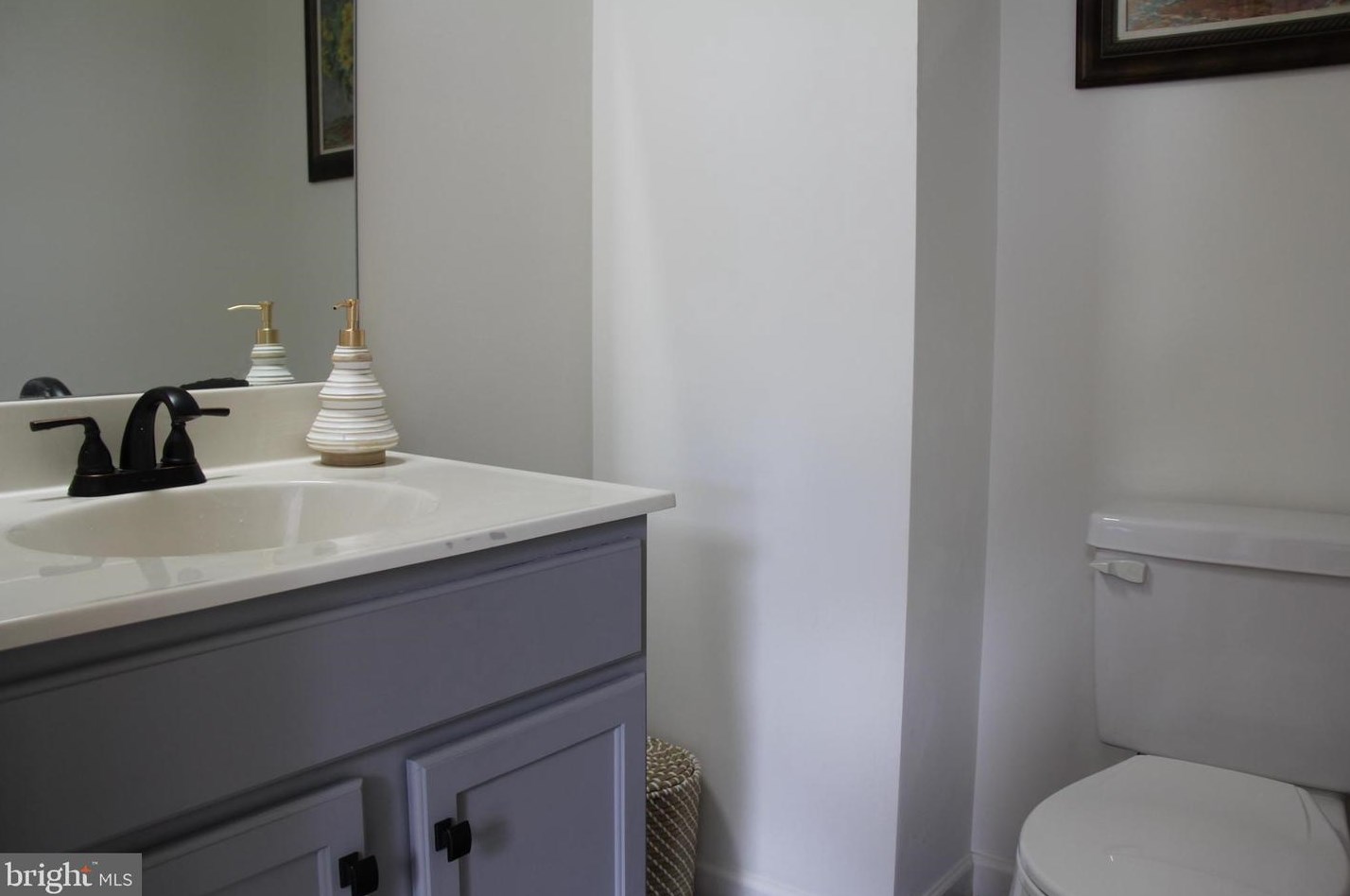 1674 Stony Battery Rd, Lancaster PA  17601-1287 exterior