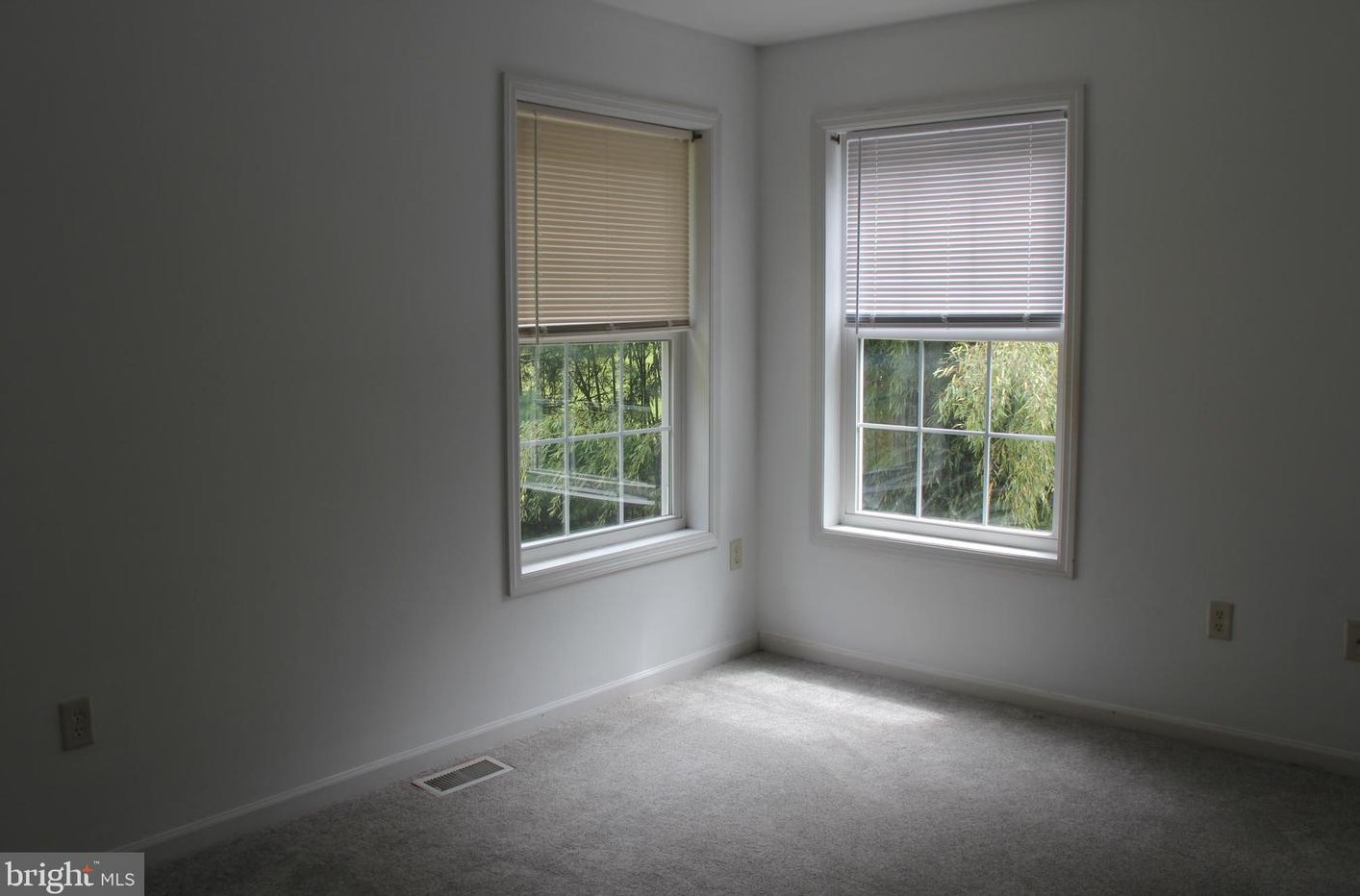 1674 Stony Battery Rd, Lancaster PA  17601-1287 exterior