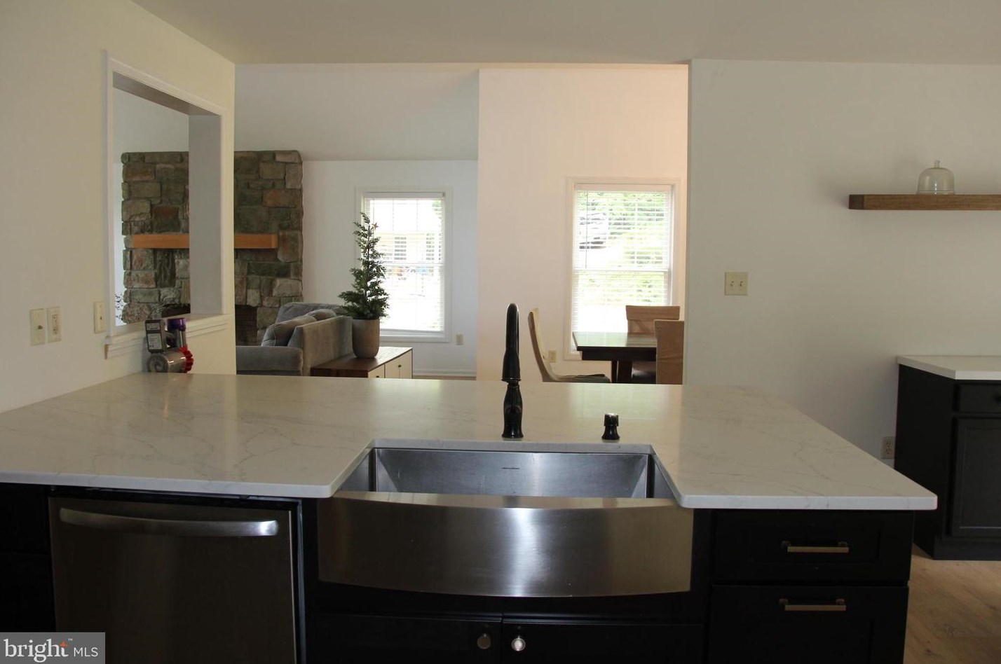 1674 Stony Battery Rd, Lancaster PA  17601-1287 exterior