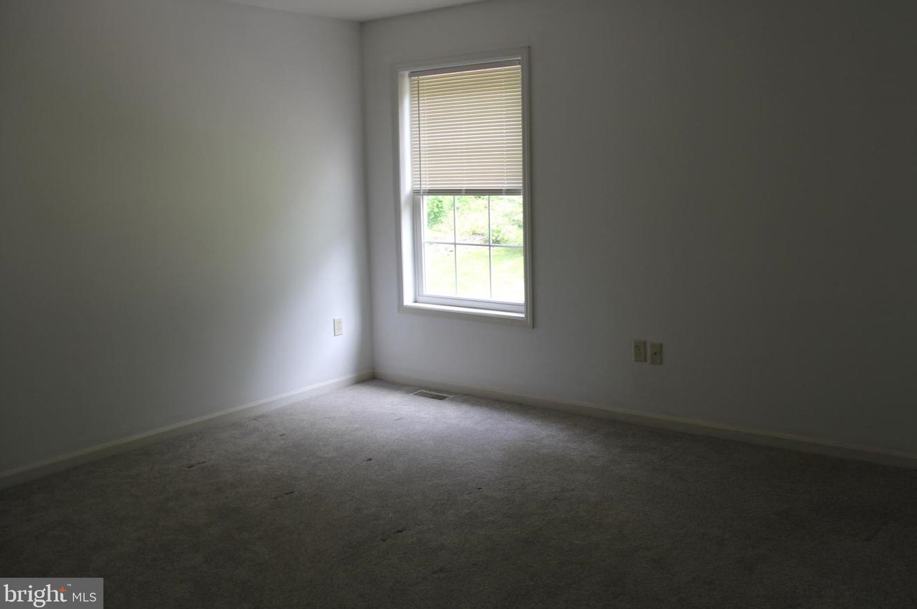 1674 Stony Battery Rd, Lancaster PA  17601-1287 exterior