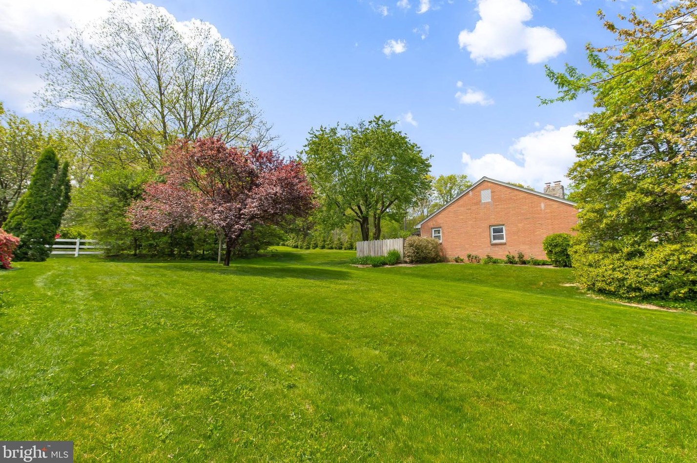 1618 Stony Battery Rd, Lancaster PA  17601-1282 exterior