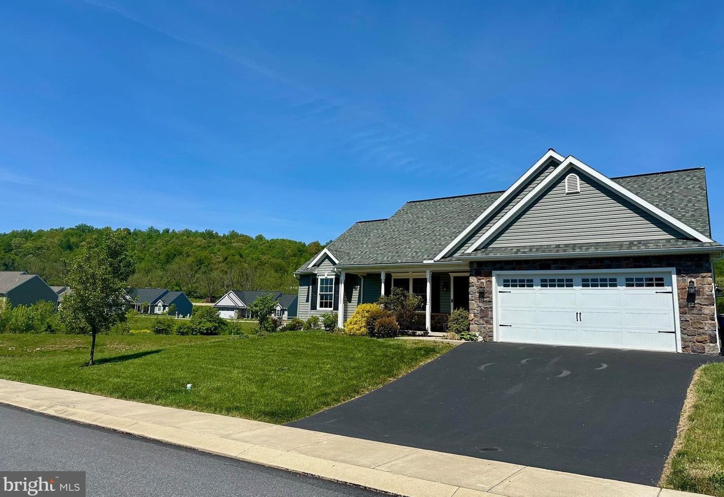 180 Abbey Ln, Beartown, PA 17555