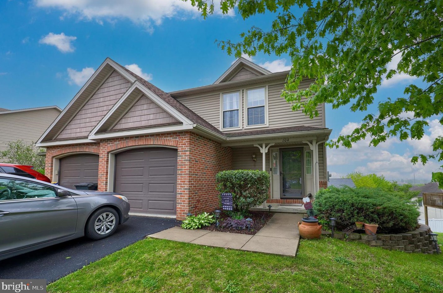 104 Eagle Dr, Ephrata, PA 17522