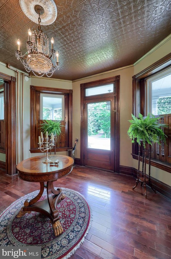 2404 Lititz Pike, Lancaster PA  17601-3608 exterior