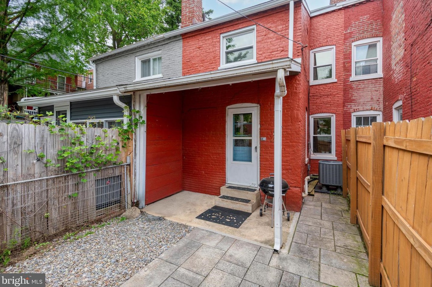 439 Chambers St, Lancaster PA  exterior