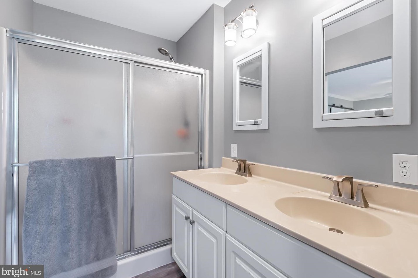 2753 Cobblestone Ln, Lancaster PA  17601-3303 exterior