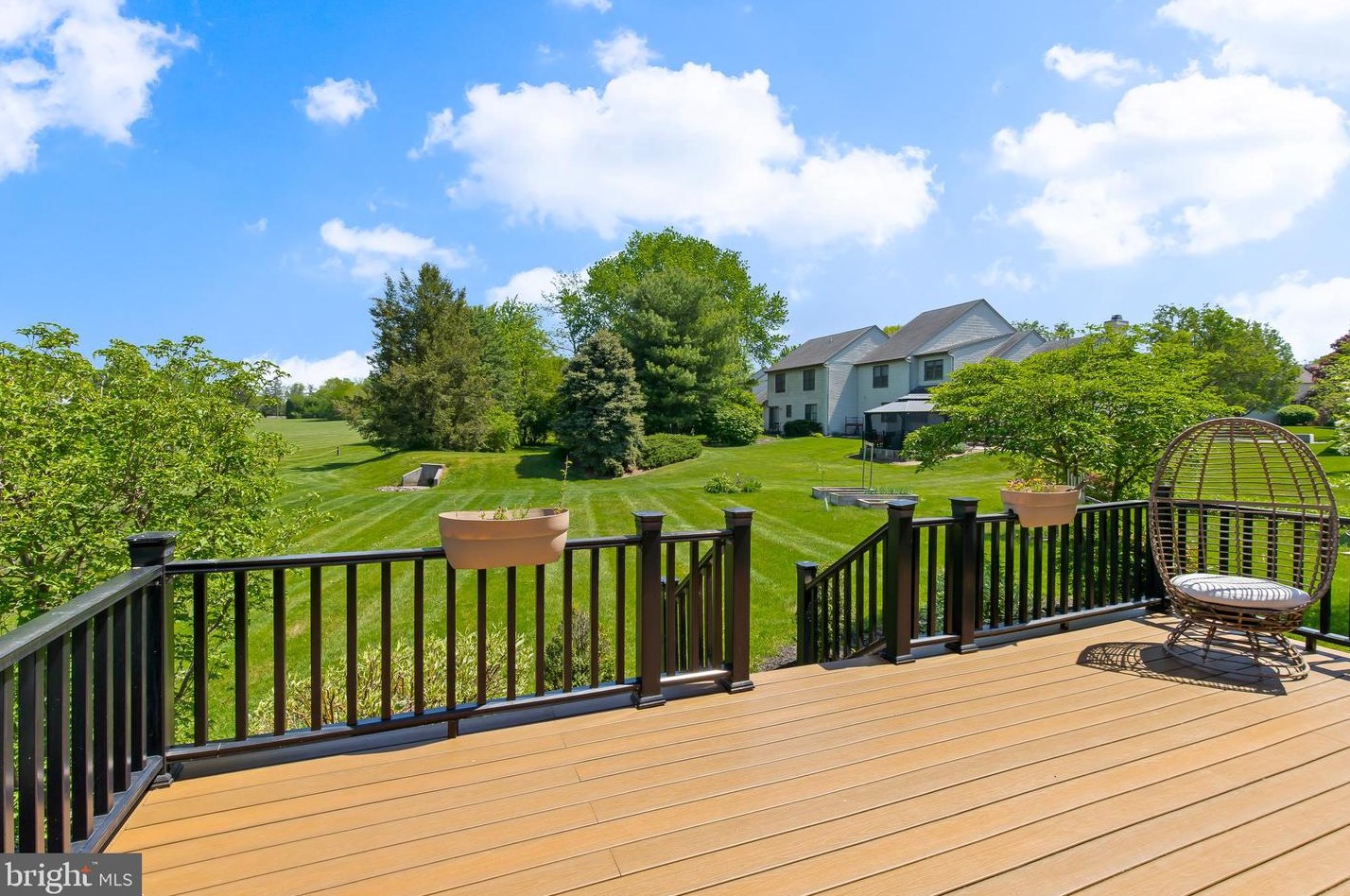 2753 Cobblestone Ln, Lancaster PA  17601-3303 exterior