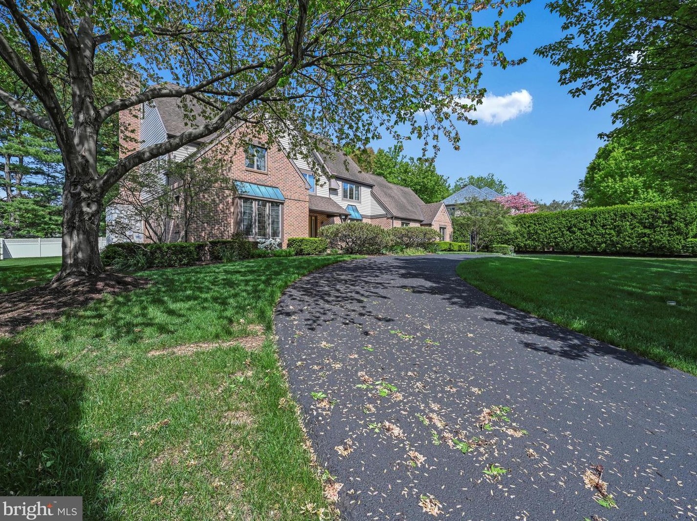 1319 Beaconfield Ln, Lancaster, PA 17601-5344