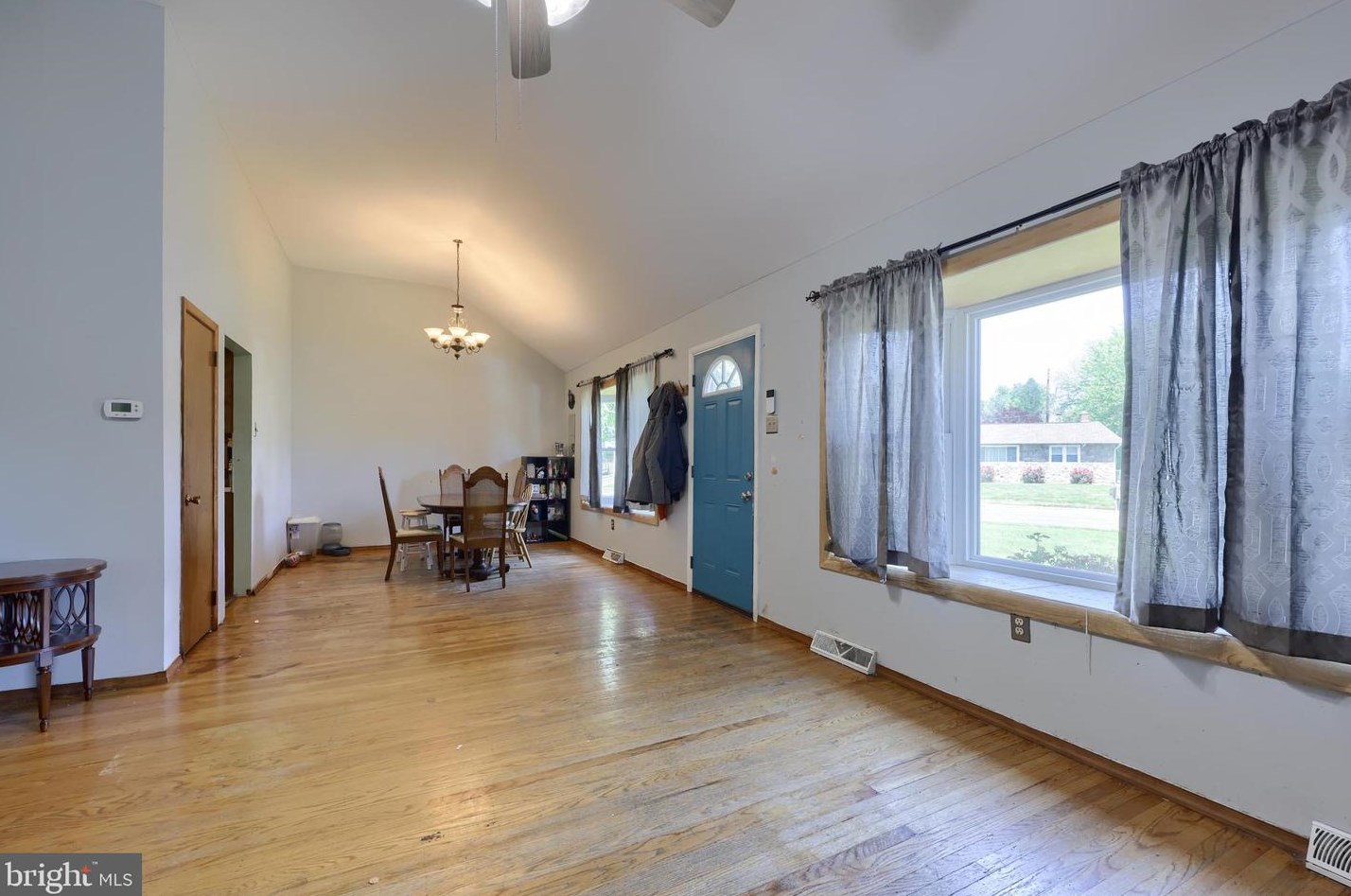 2621 Pike Ln, Lancaster PA  17603 exterior