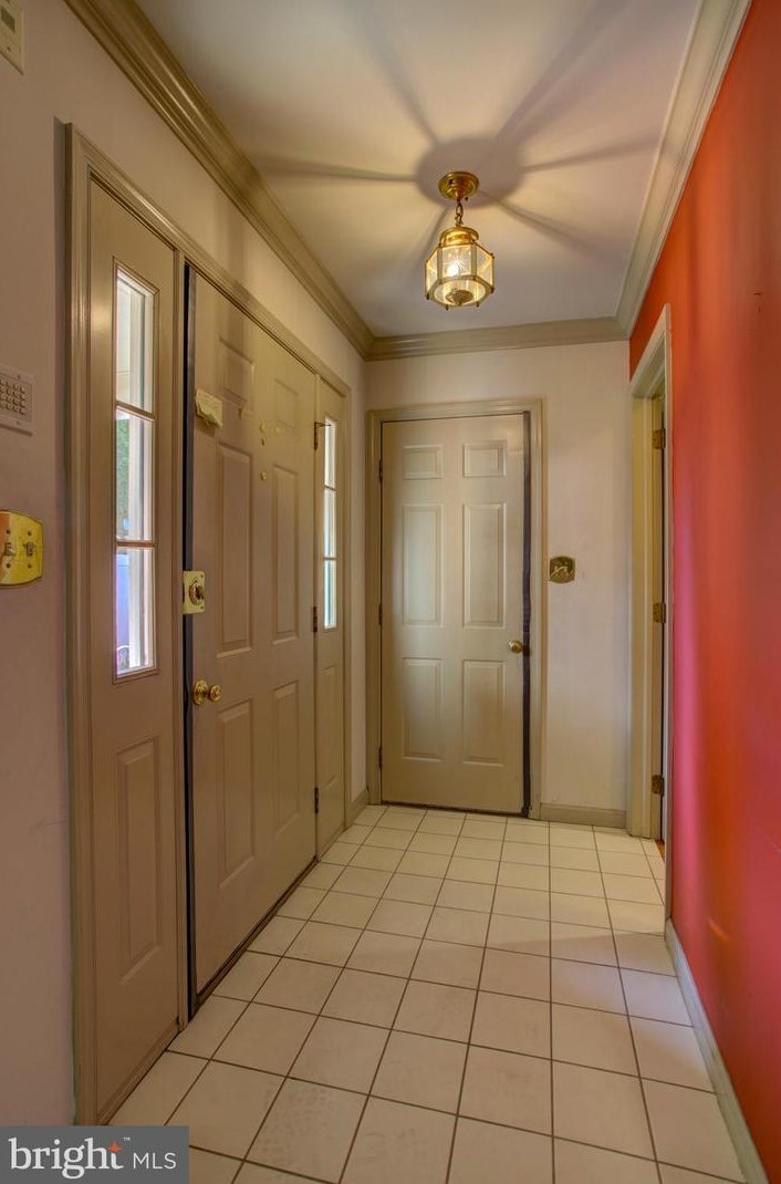 1857 Spring Ridge Ln, Lancaster PA  17603-6794 exterior