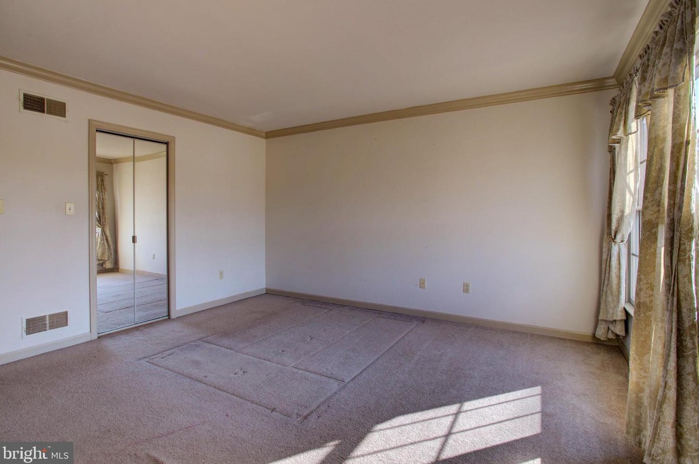 1857 Spg Rdg Ln, Lancaster PA  exterior