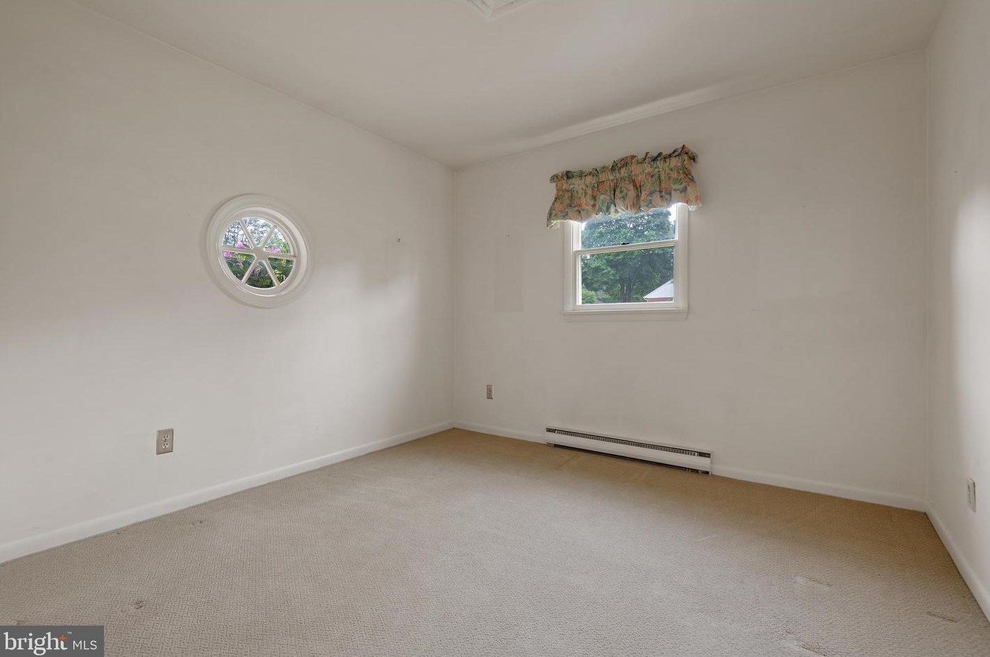 126 Sunrise Ave, Lancaster PA  17601-3944 exterior