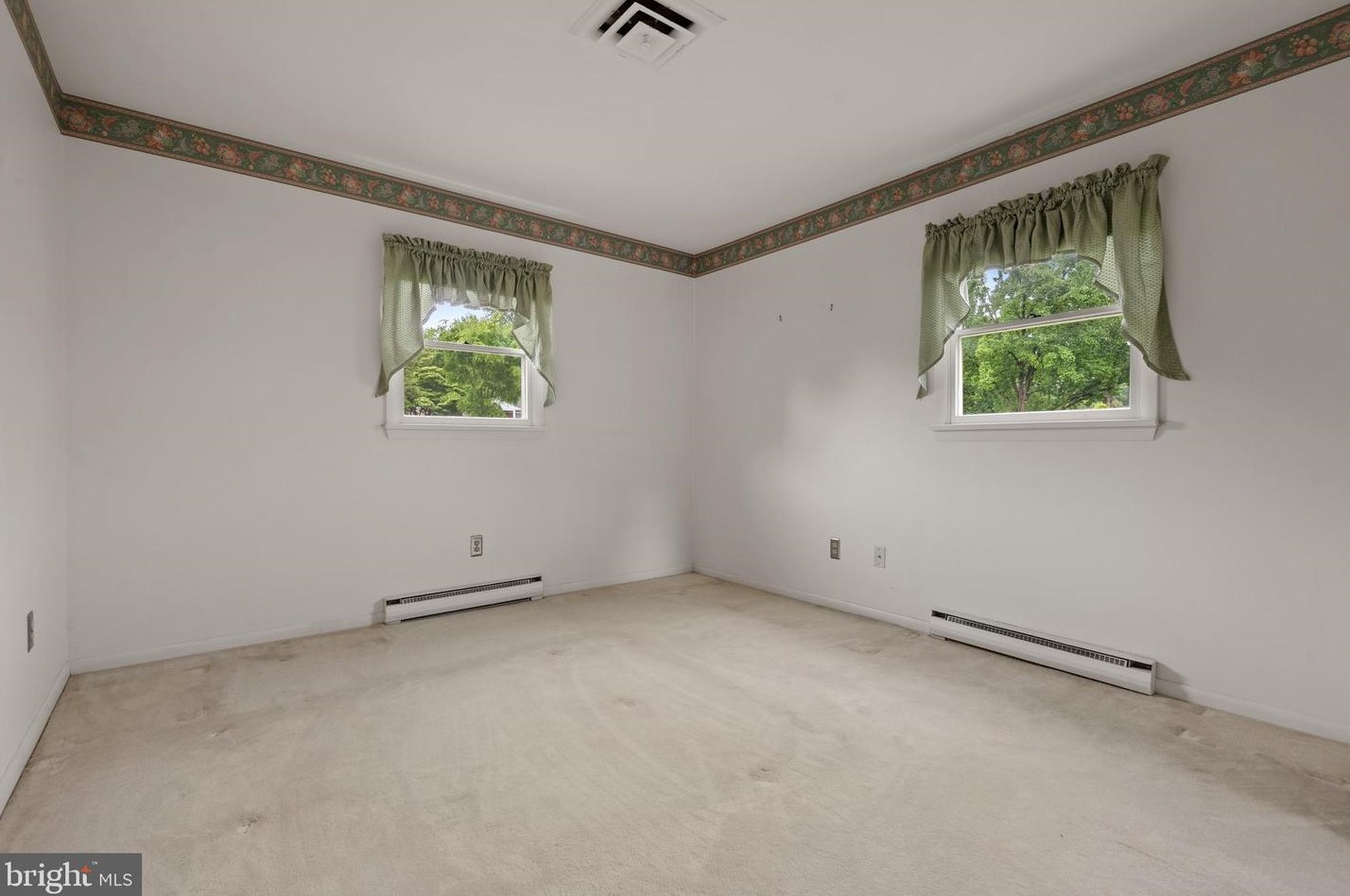 126 Sunrise Ave, Lancaster PA  17601-3944 exterior